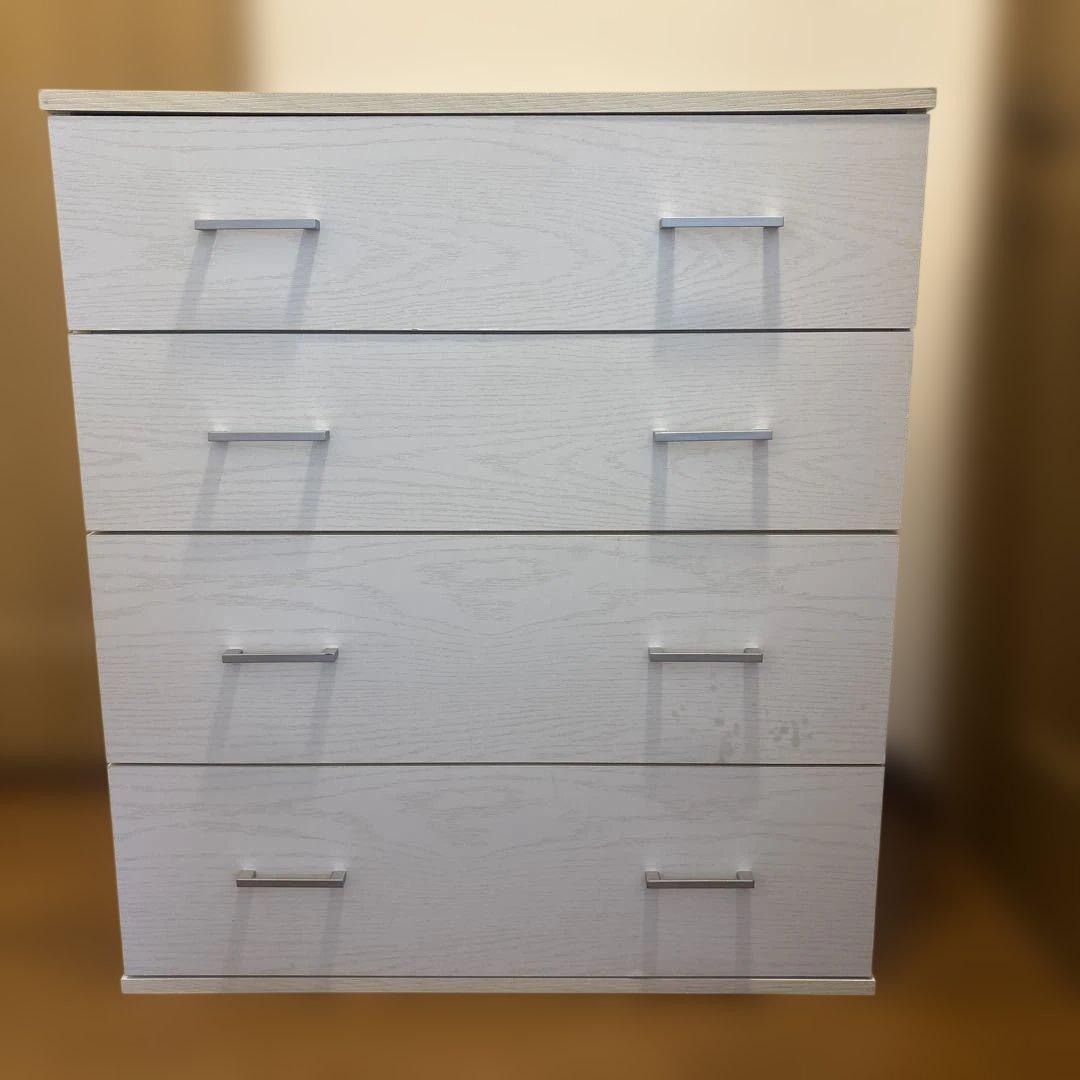 ニトリ　ホワイト 木製 チェスト 4段