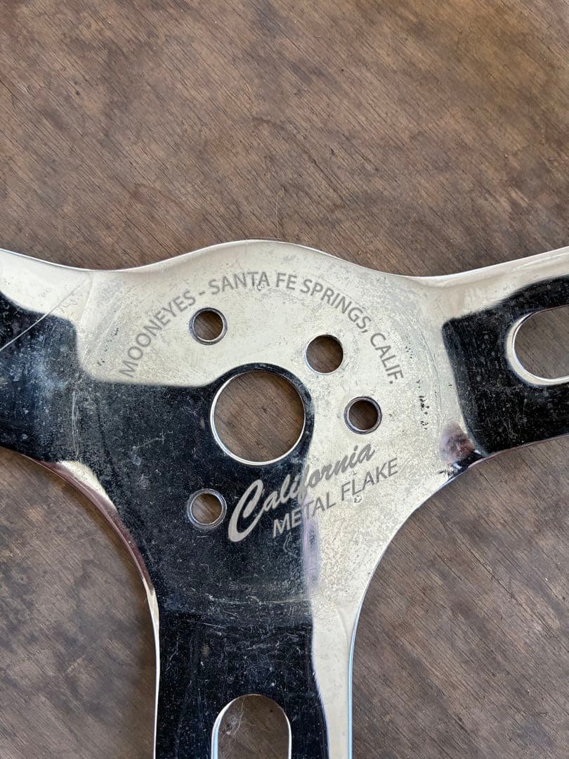 MOONEYES California l Flake ステアリング