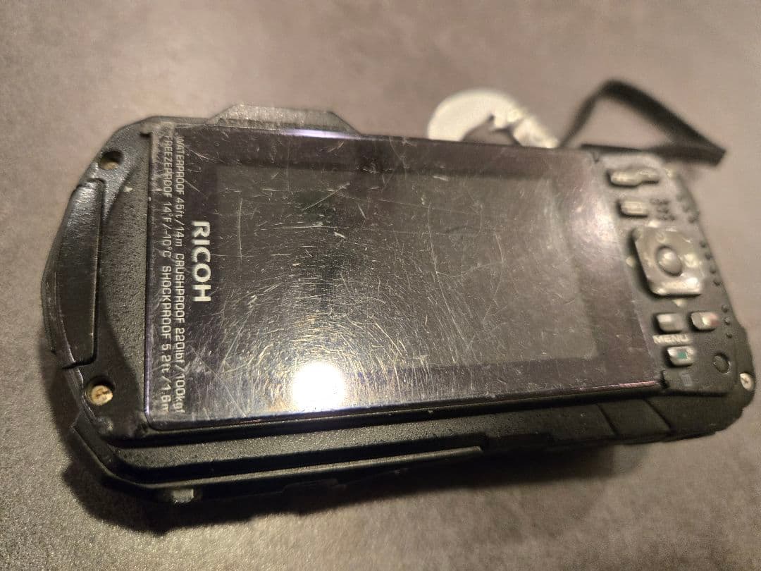 RICOH防水コンパクトデジタルカメラWG-40W16GB付き