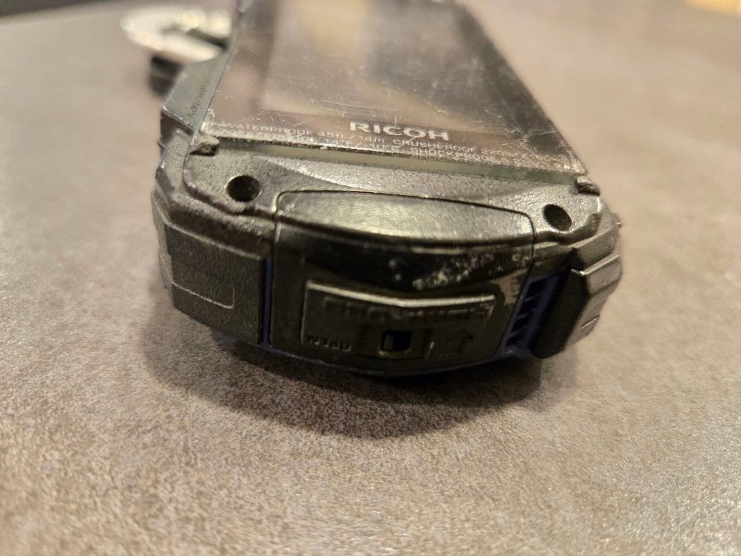 RICOH防水コンパクトデジタルカメラWG-40W16GB付き