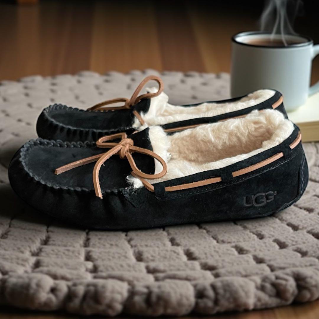 UGG アグ DAKOTA 5612BLK モカシン ブラック 26 美品