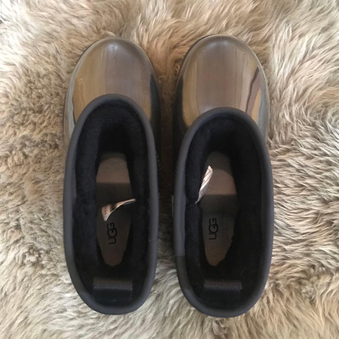 新品・未使用品 UGG アグ CLASSIC CLEAR MINI