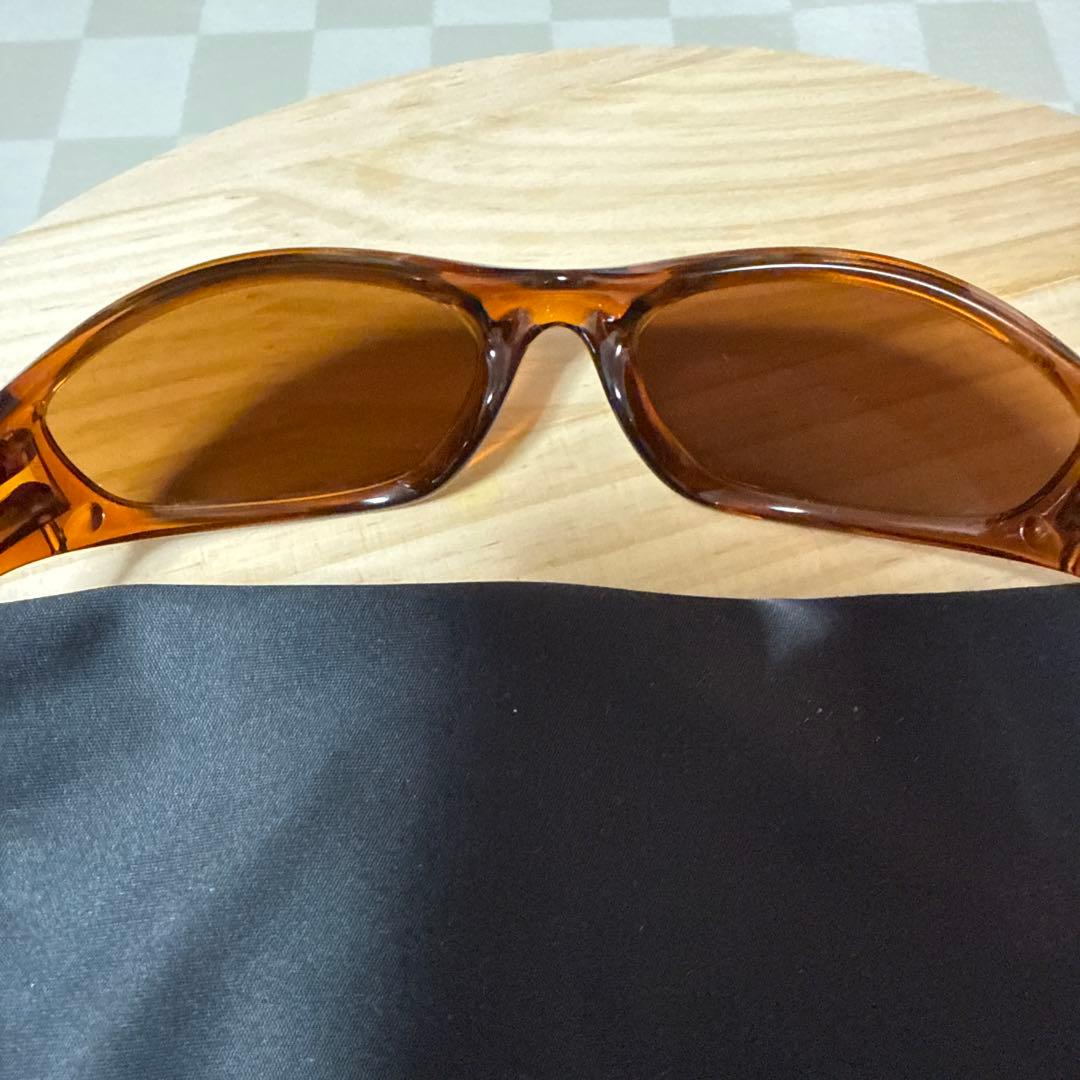 Oakley minute 2.0 サングラス ダークアンバー ダークブロンズ