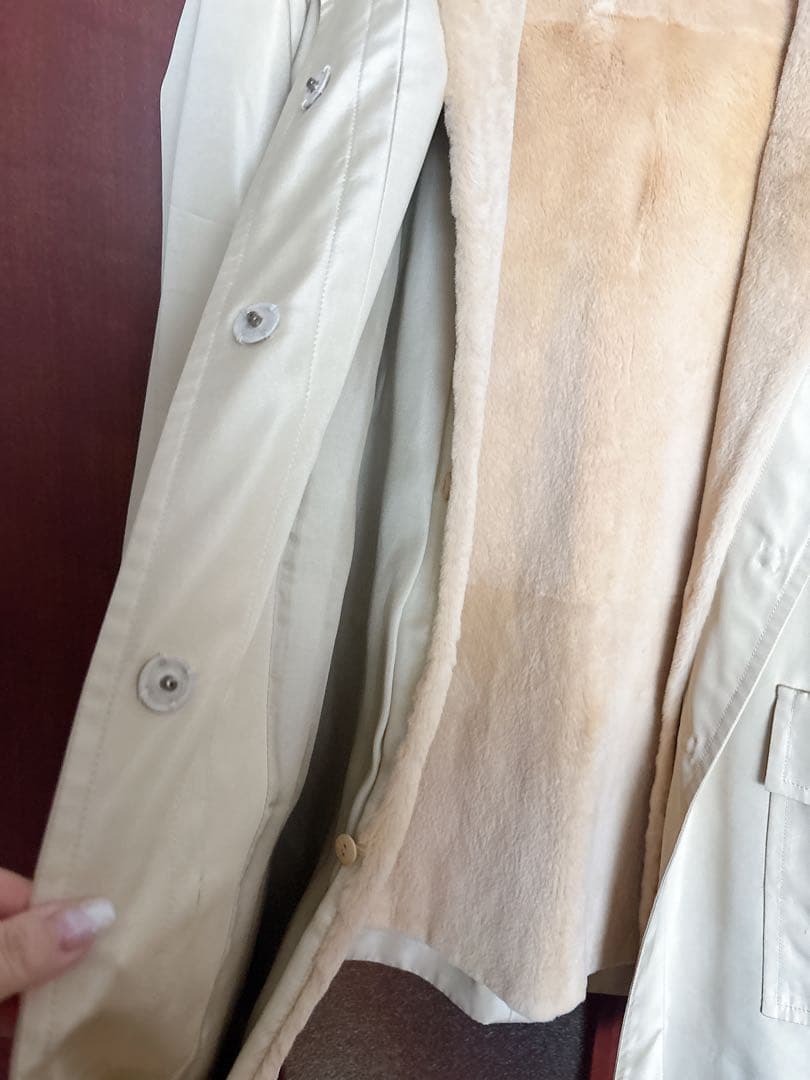 週末限定最終値下げ美品フォクシーベージュ フード付き ファーコート