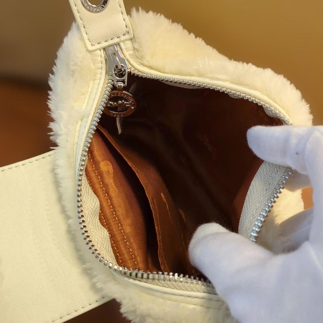 ★新型★ロンシャンルプリアージュエクストラxsエクリュ 定価[70.400円]