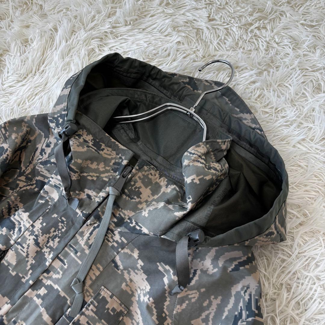 米空軍放出　ミリタリーゴアテックス　APECS タイガーカモ　全天候型パーカーL