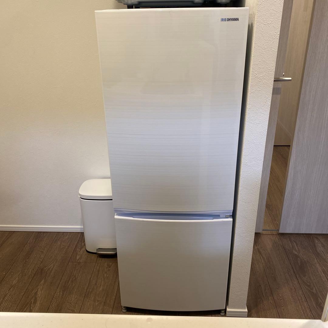 【26日までの出品です】アイリスオーヤマ 冷蔵庫 KRSN-15A-WE