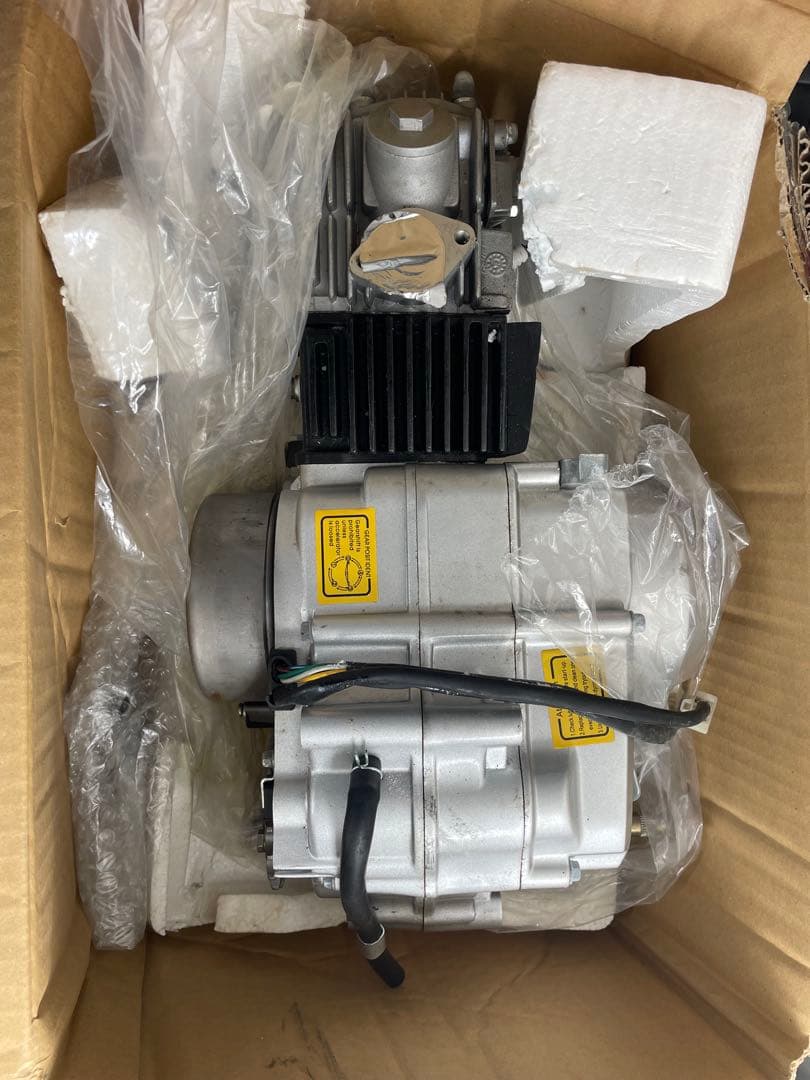 カブ系　横置きエンジン108cc早い物勝ち！