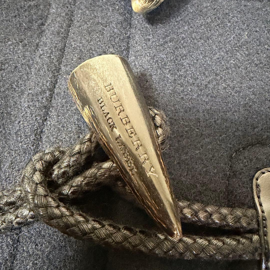 美品 バーバリーブラックレーベル ダッフルコート ボアフード ブラック L