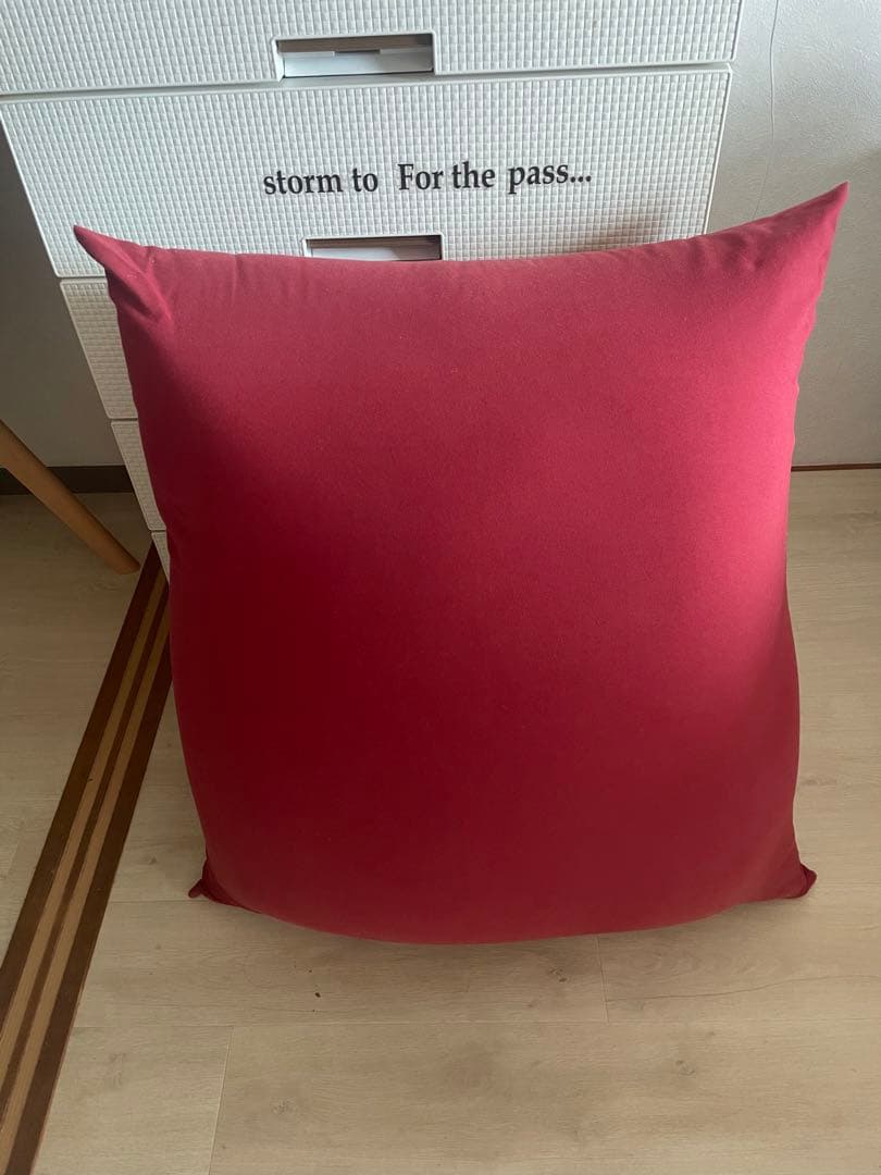 美品Yogibo レッドビーズクッション