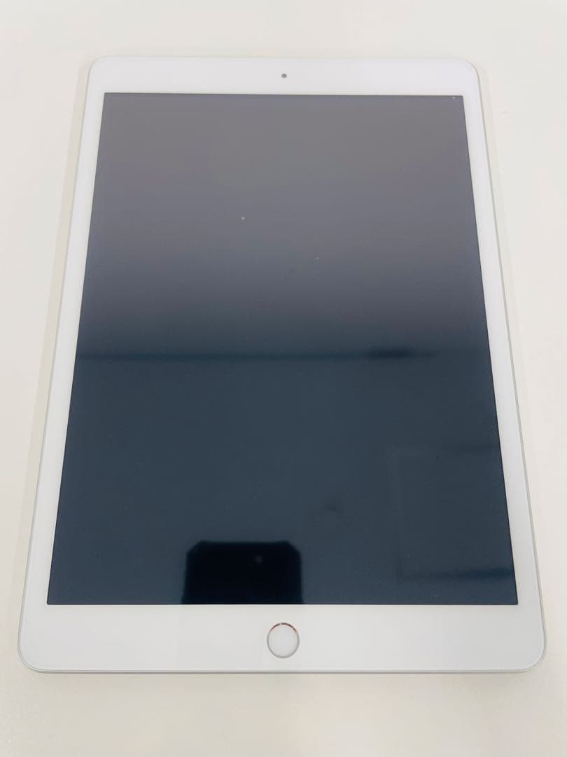 iPad 第7世代 Wi-Fiモデル 32GB シルバー