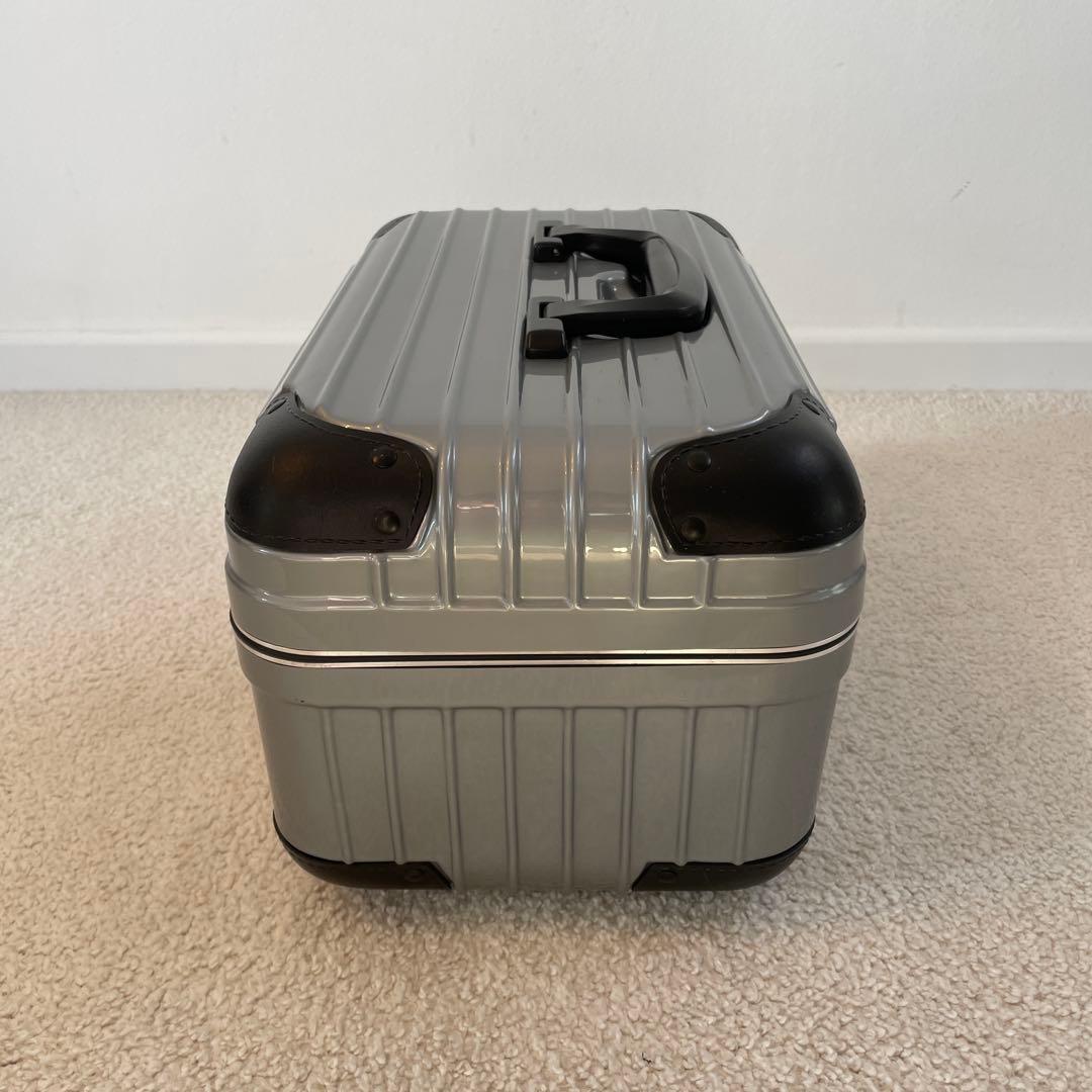 【美品】RIMOWA Samba ビューティーケース グレー 18L 廃盤