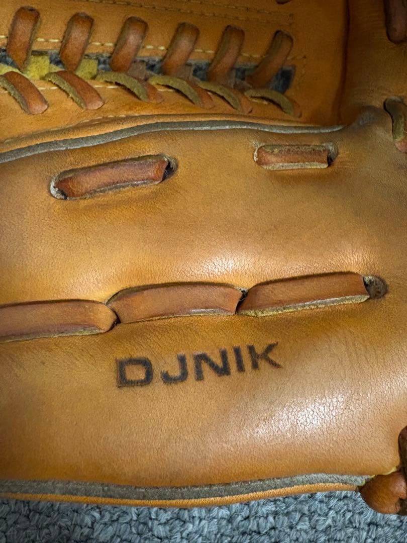 ドナイヤ　一般軟式用グラブ　中古　DJNIK