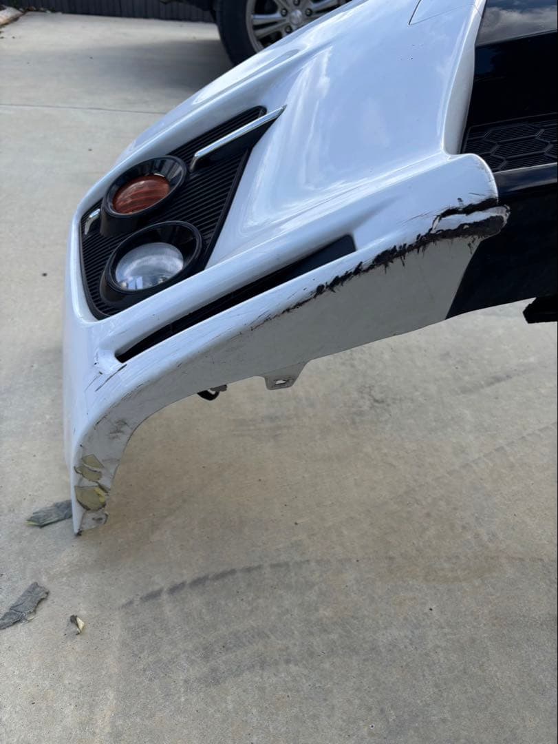 30プリウス　g.s フロントバンパー カラー:040