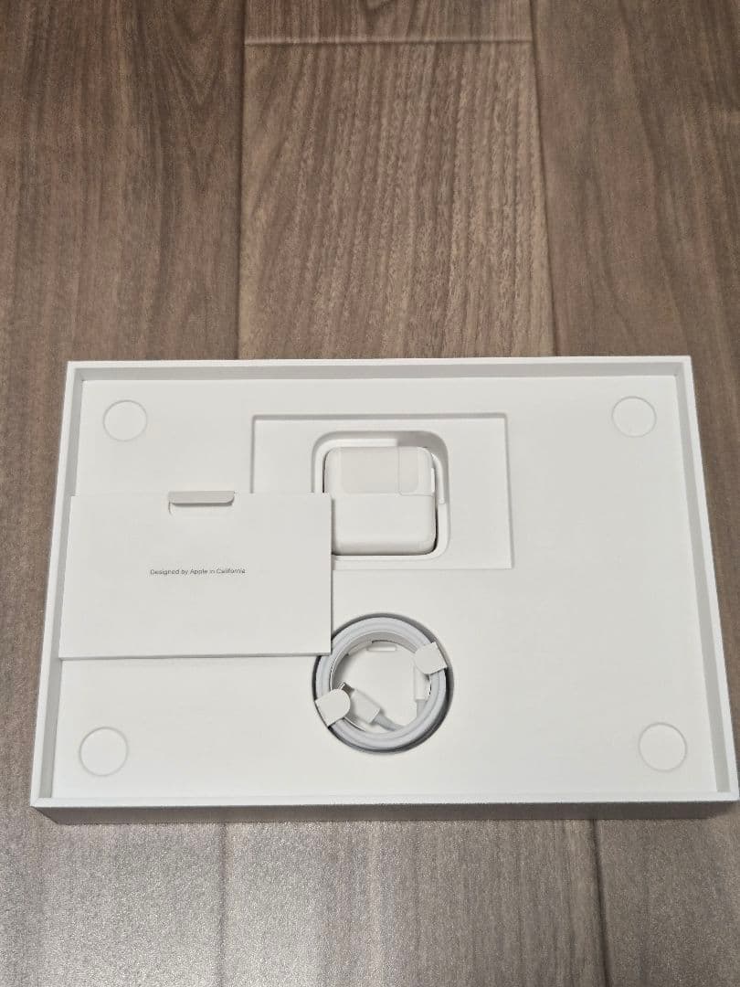 MacBook Air 2020 M1 8G SSD 256G　スペースグレイ