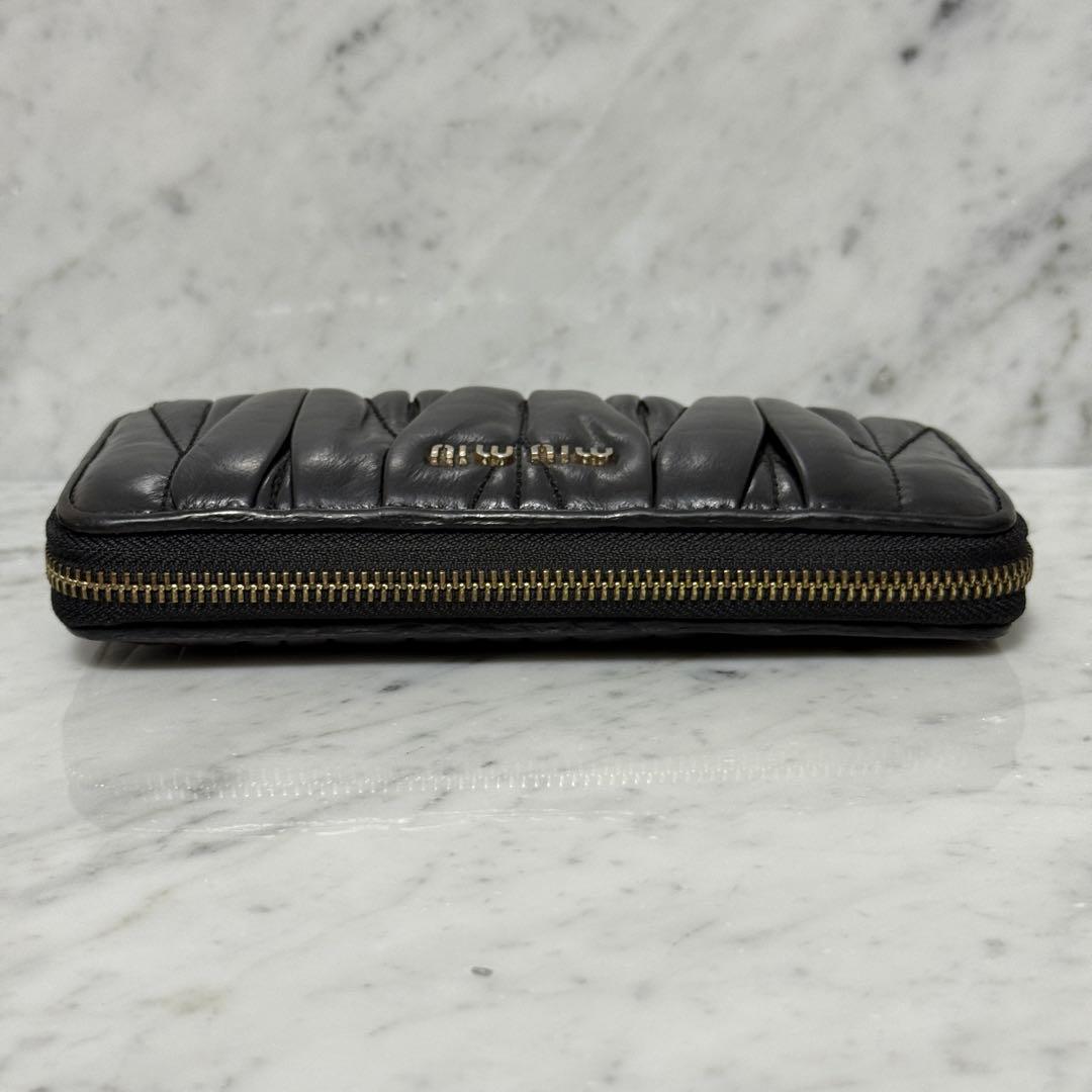MIUMIU ミュウミュウ 長財布 ブラック 黒 キルティング ジップ ロゴ