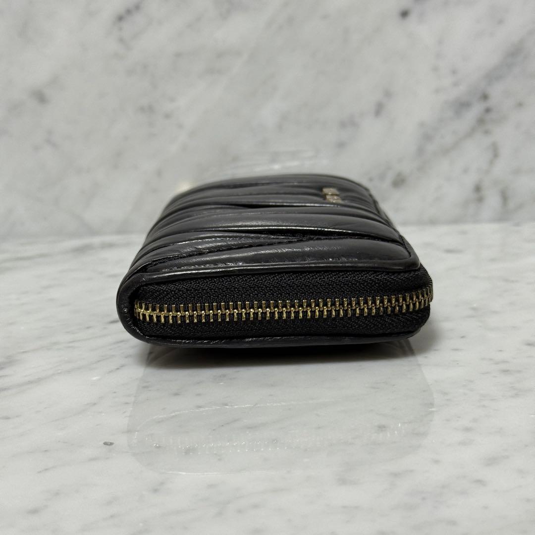 MIUMIU ミュウミュウ 長財布 ブラック 黒 キルティング ジップ ロゴ