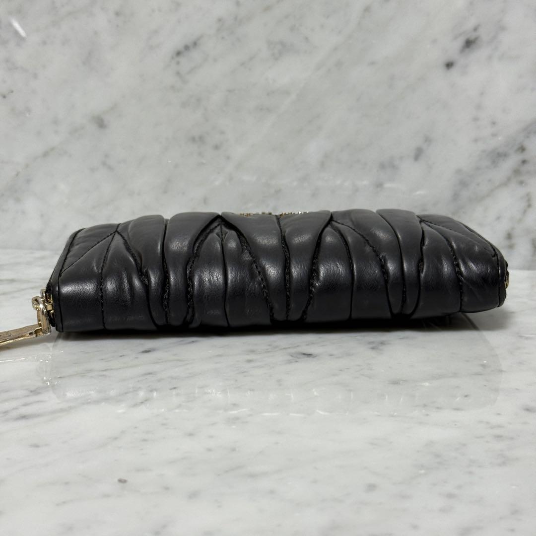 MIUMIU ミュウミュウ 長財布 ブラック 黒 キルティング ジップ ロゴ