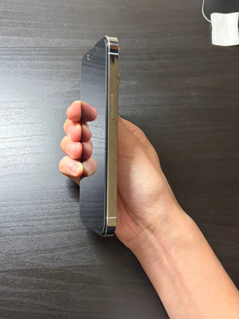 s*k様 Apple iPhone13pro 256GB シルバー本体 バッテリ