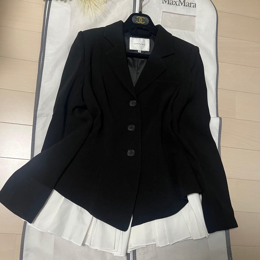 未使用級♡カデュネ　神崎恵　ペプラムジャケット　38 M テーラード　フリル