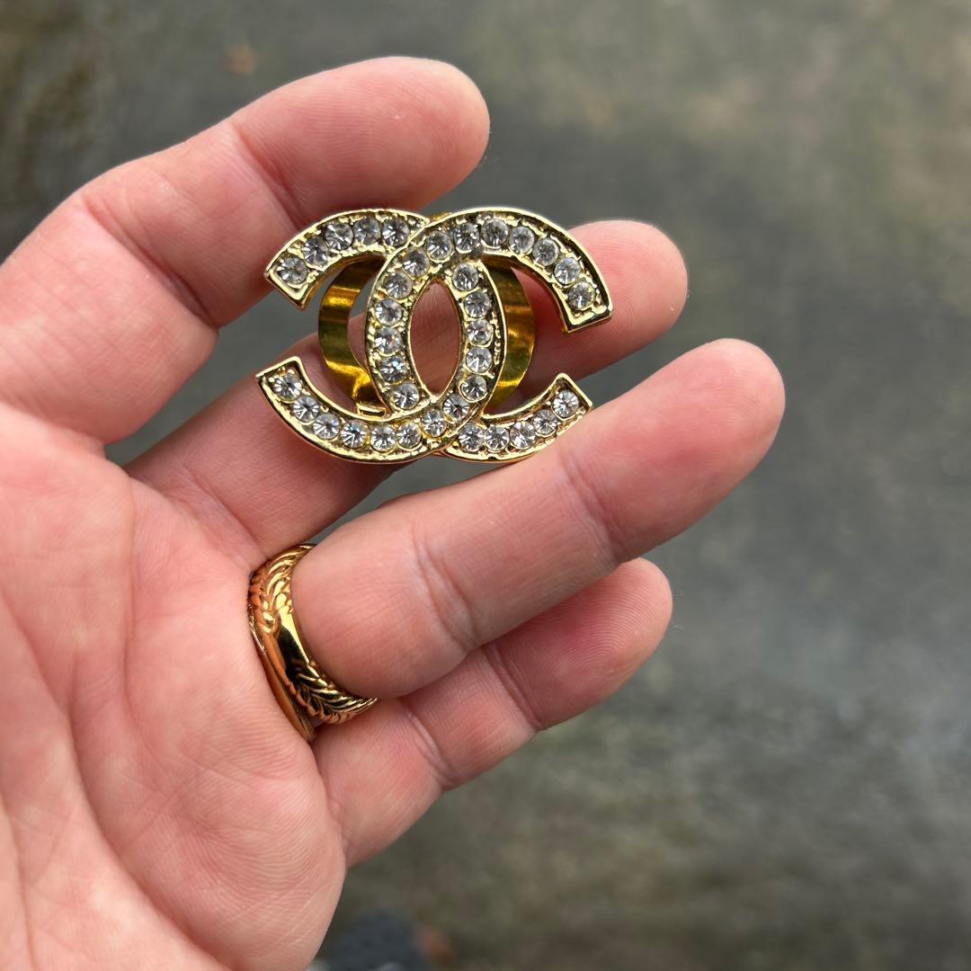 CHANEL ゴールド ダブルCロゴ ブローチ　刻印なし