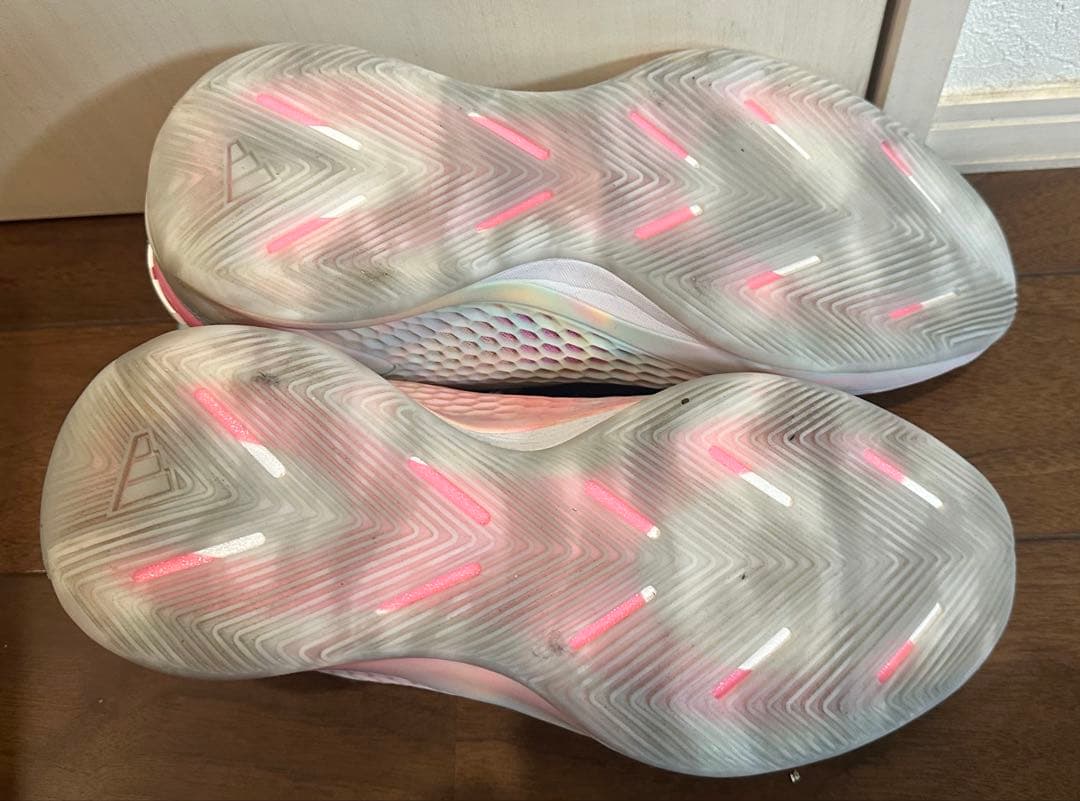 バスケットボールシューズ　adidas アディダス　スニーカー　27㎝