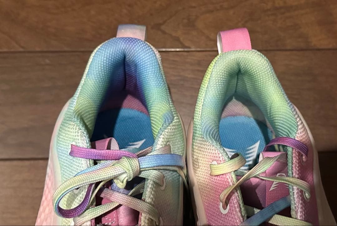 バスケットボールシューズ　adidas アディダス　スニーカー　27㎝