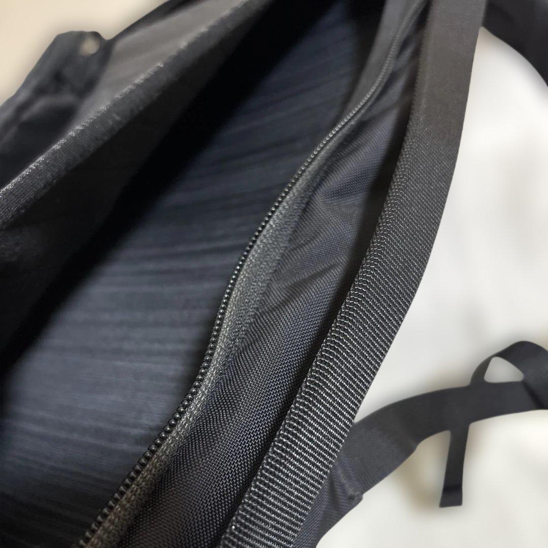 ⭐️廃盤モデル・人気品⭐️ ARC’TERYX アークテリクス BLADE 20