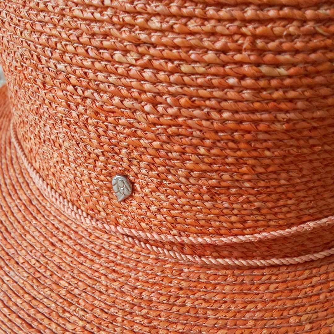 美品 ヘレンカミンスキー♥️CARLA ラフィアハット オレンジ