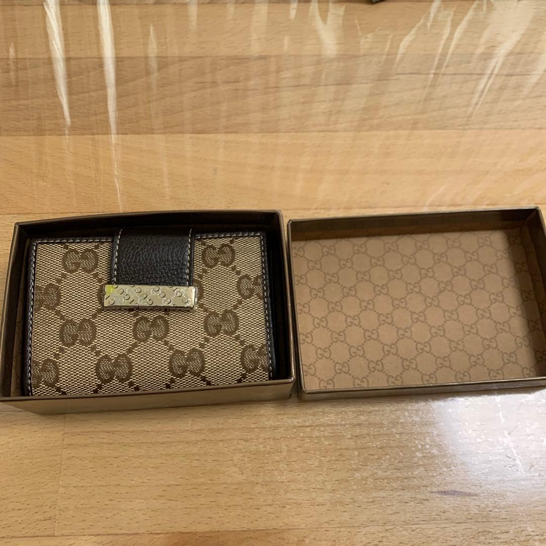 グッチの名刺入れ カードケース 金具に汚れあり 箱付き