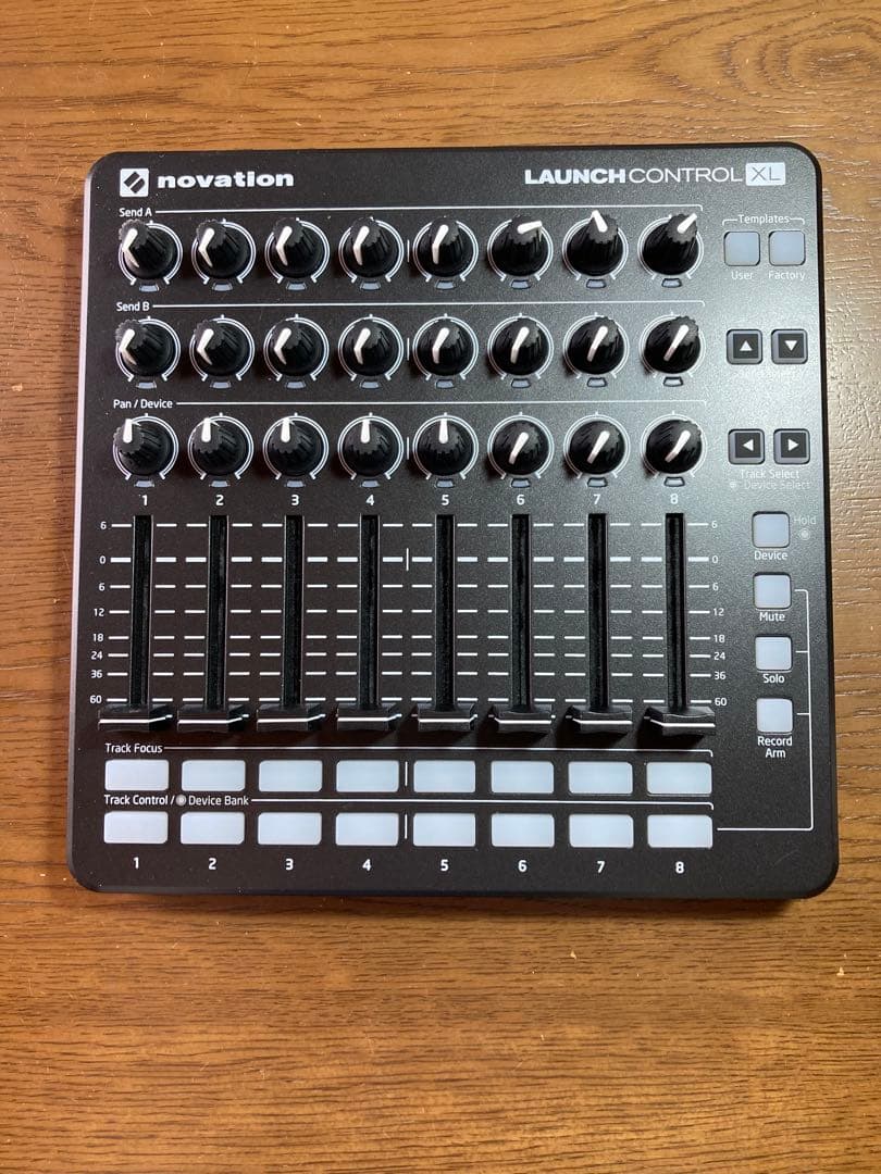 美品 Novation Launch Control XL MK2