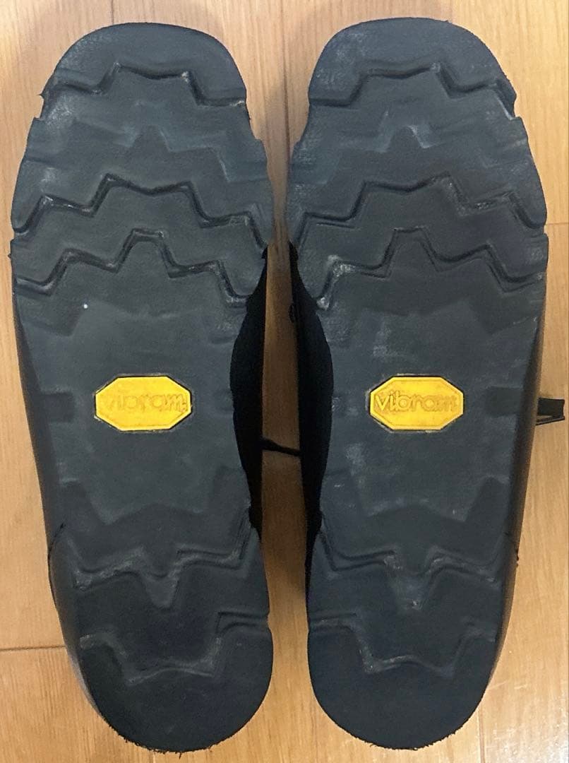 Clarks×BEAMS GORE-TEX ワラビー　黒