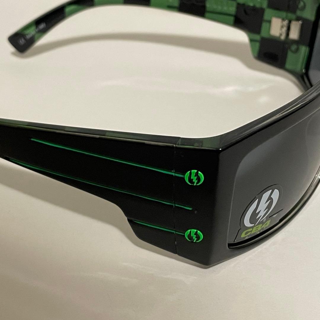ELECTRIC CB4 サングラス　ブラック＆グリーンモデル　廃盤モデル
