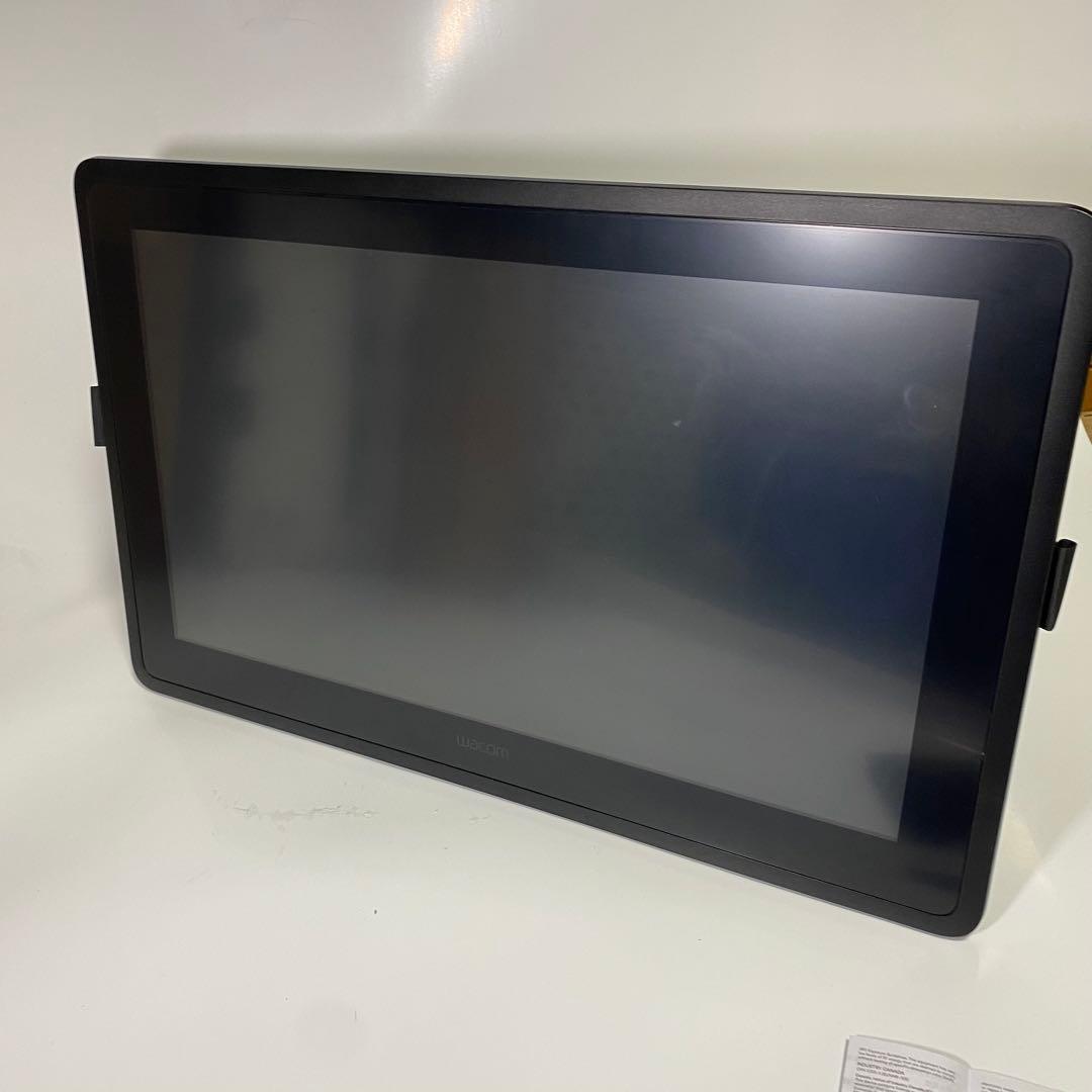 美品WACOM Cintiq22 DTK2260K0D 21.5型液晶タブレット