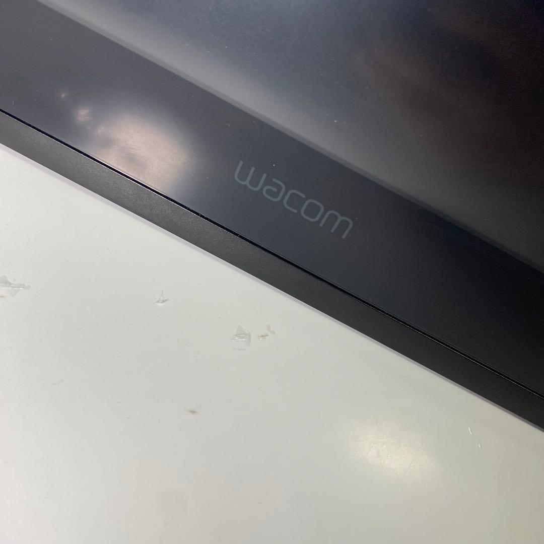 美品WACOM Cintiq22 DTK2260K0D 21.5型液晶タブレット