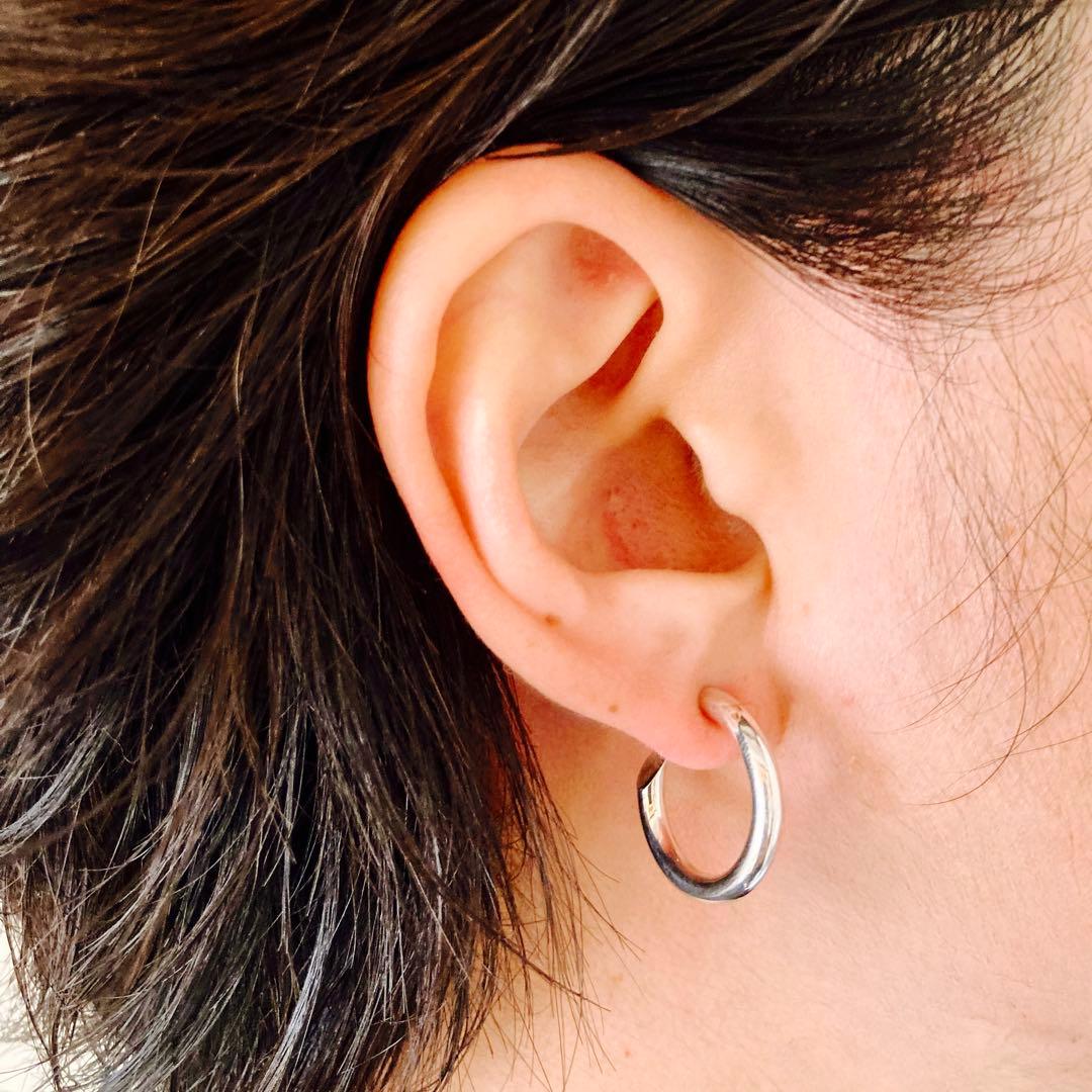 新春限定価格　新品 【 3mm×21mm 】両耳用 シルバー925 フープピアス