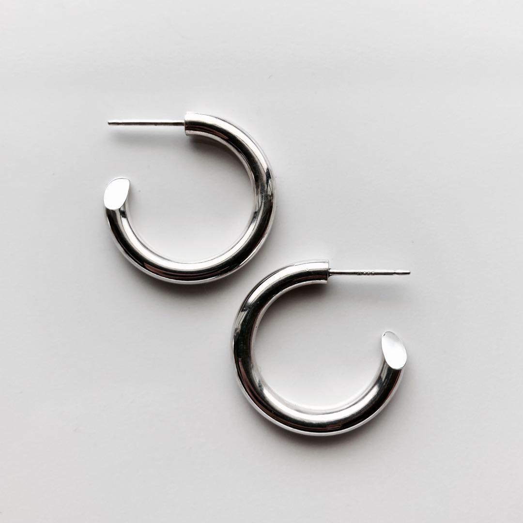 新春限定価格　新品 【 3mm×21mm 】両耳用 シルバー925 フープピアス