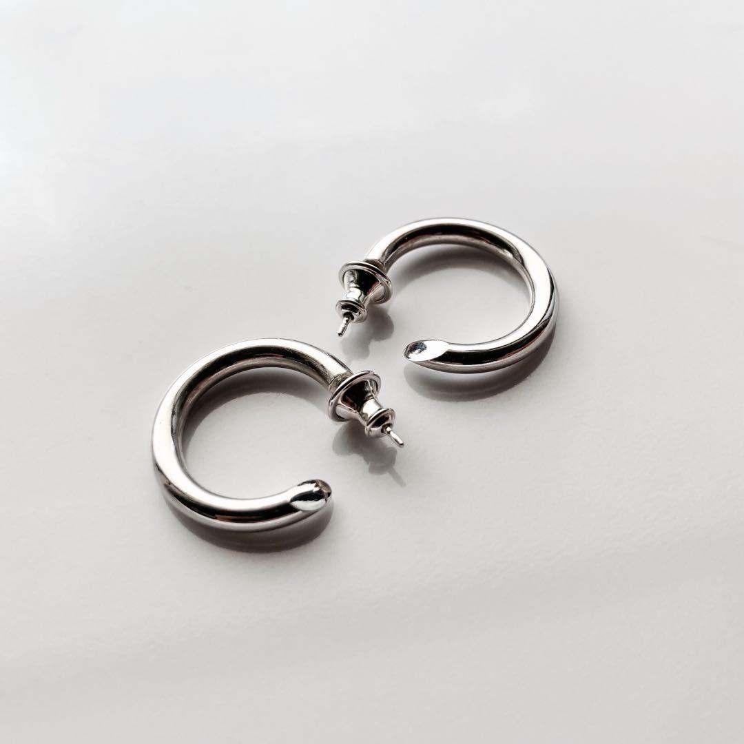 新春限定価格　新品 【 3mm×21mm 】両耳用 シルバー925 フープピアス
