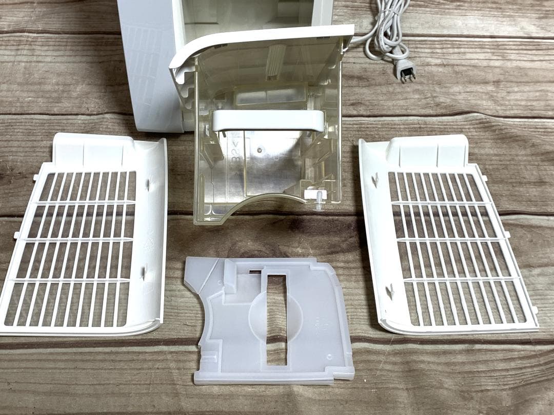 シャープ 23畳 冷風・衣類乾燥除湿機 コンパクトクール CM-L100 良品