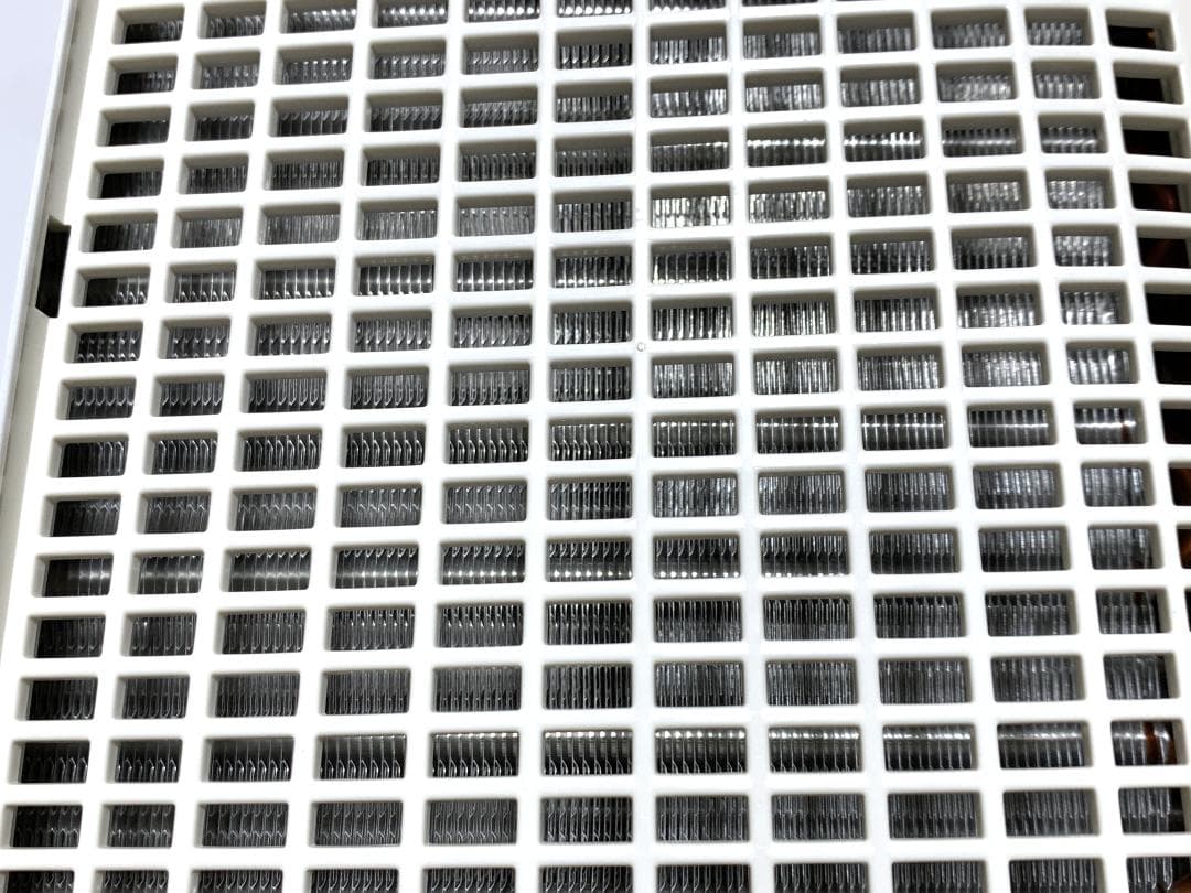 シャープ 23畳 冷風・衣類乾燥除湿機 コンパクトクール CM-L100 良品