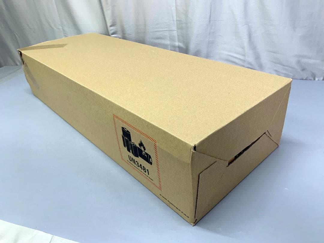 【新品】Dyson コードレスクリーナー SV25 V8Plus ハンディ掃除機