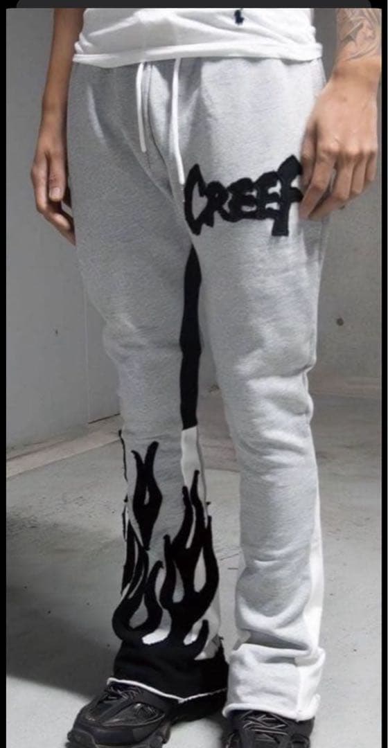 creef グレー フレアパンツ
