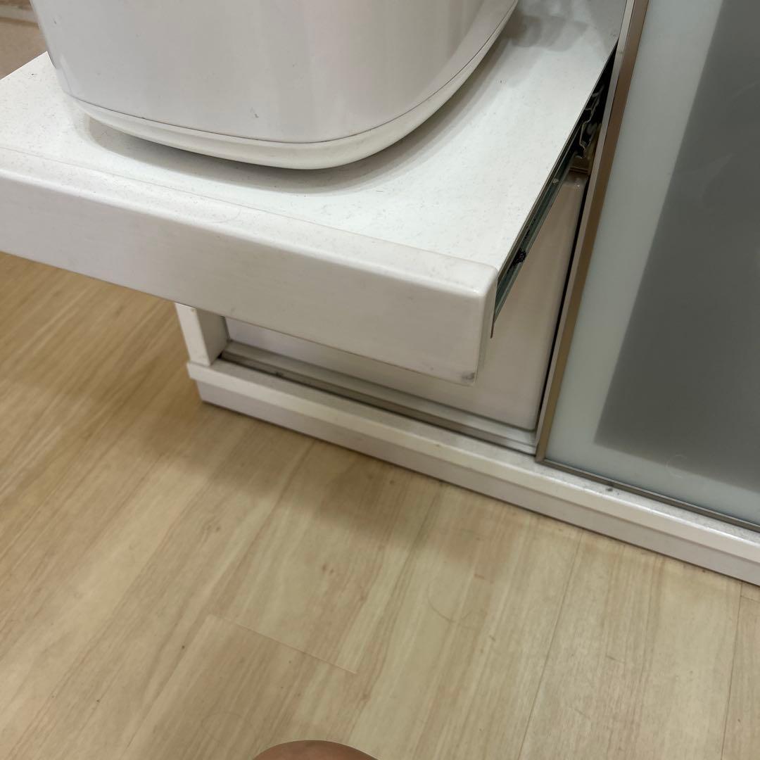 ニトリレンジボード食器棚