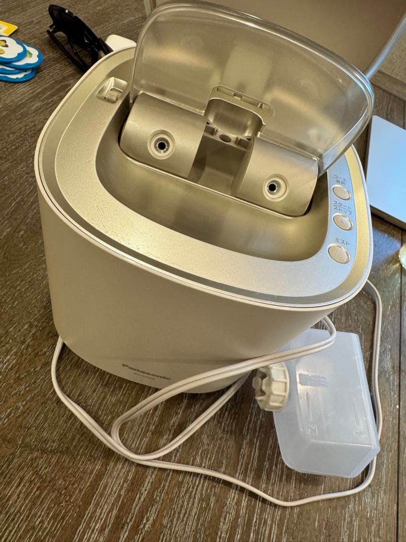 1度のみ使用　パナソニック　ナノケア　スチーマー