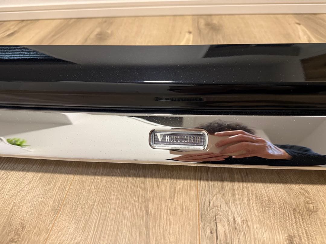 エスクァイアMODELLISTA フロントスポイラー ホワイトパール (070)