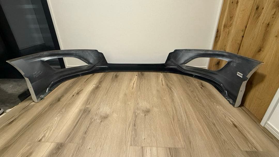 エスクァイアMODELLISTA フロントスポイラー ホワイトパール (070)