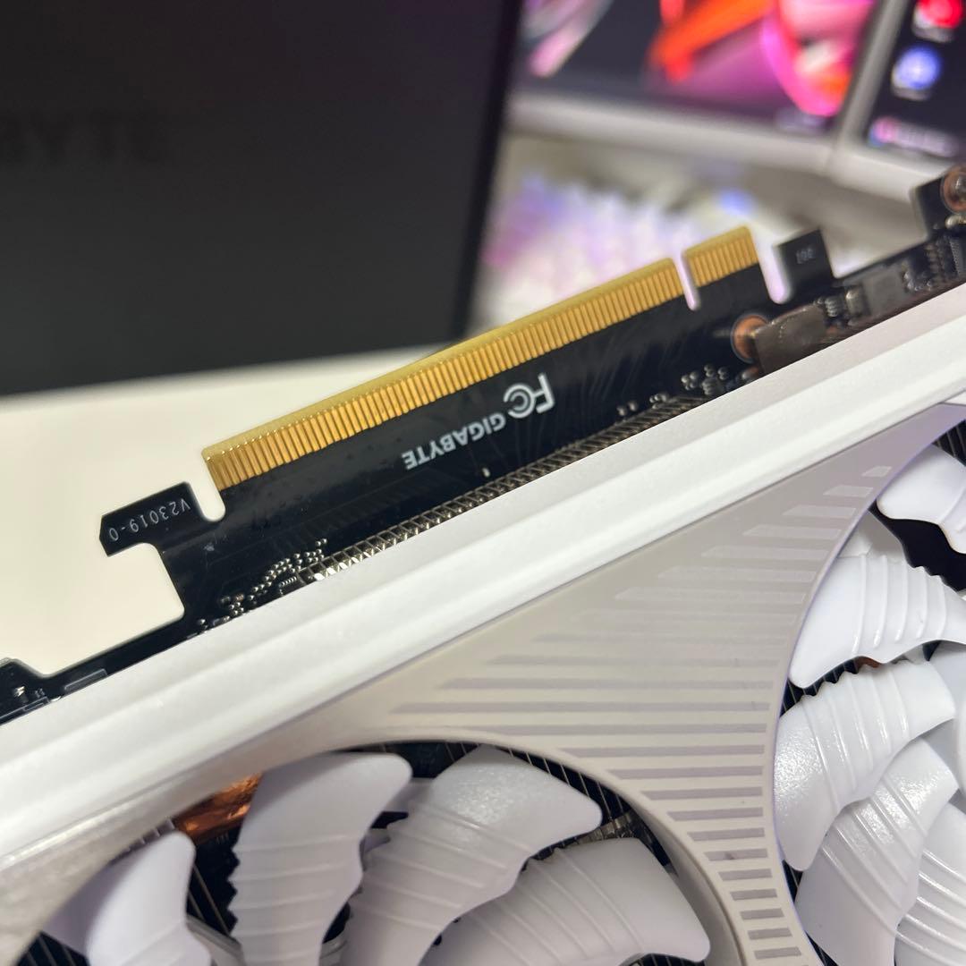 グラフィックボード・グラボ・ビデオカード GIGABYTE GEFORCE RTX 4060ti 8GB Aero OC