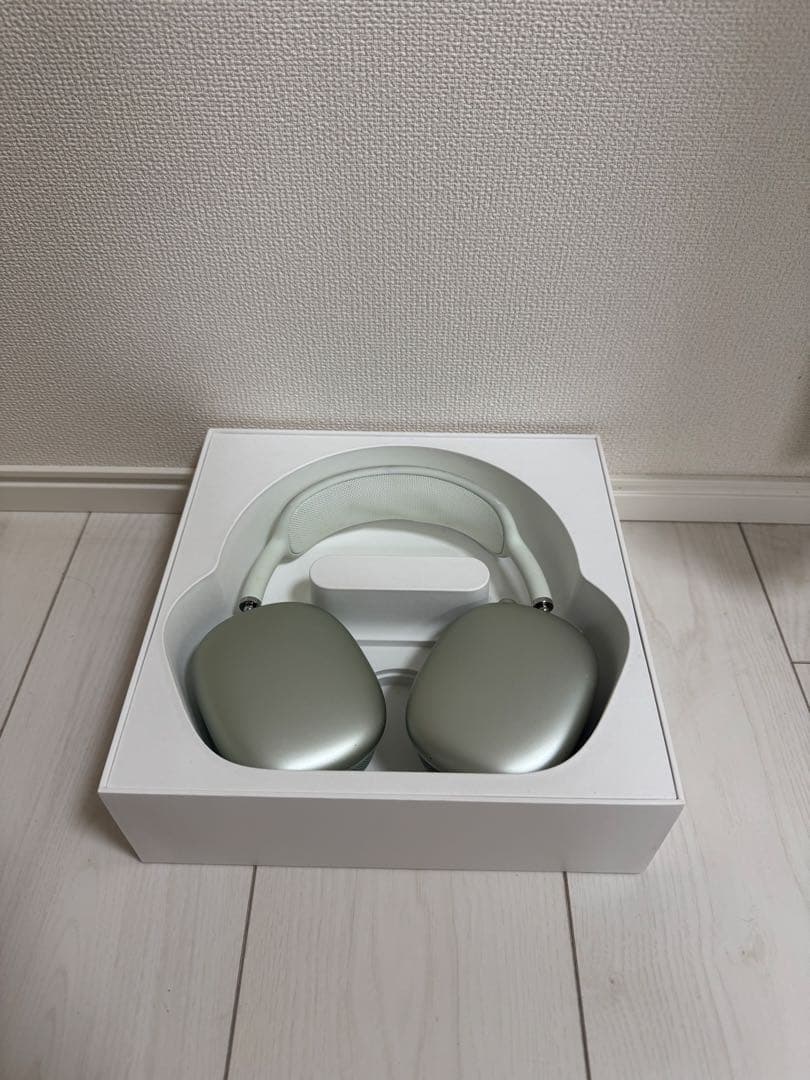 Airpods max green 第1世代 即決⭕️ 現在値下げ中