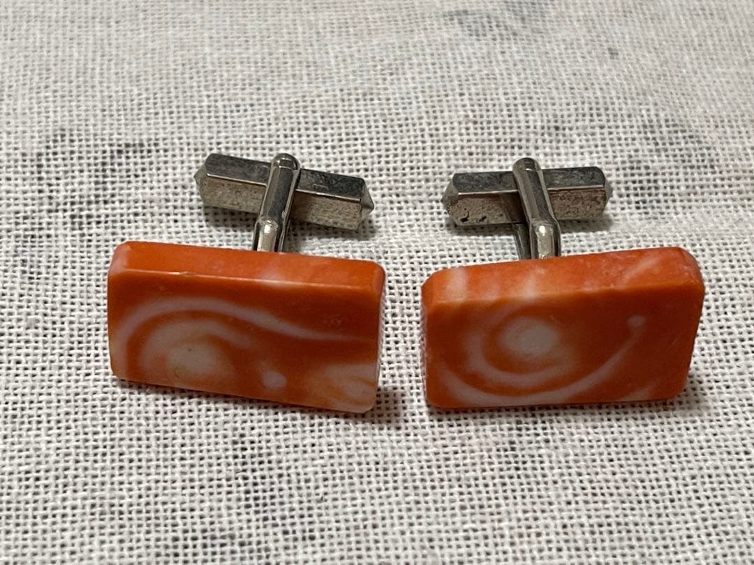 珊瑚？珊瑚風？洋銀 カフスボタンとネクタイピンセット