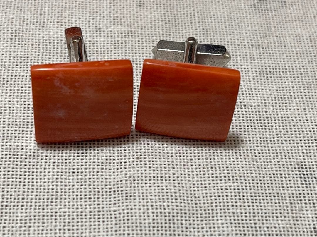 珊瑚？珊瑚風？洋銀 カフスボタンとネクタイピンセット